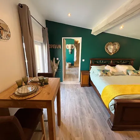 Lecrin D'hote Bed & Breakfast